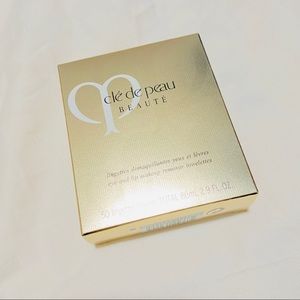 Cle de Peau Beaute Makeup Remover Towelettes